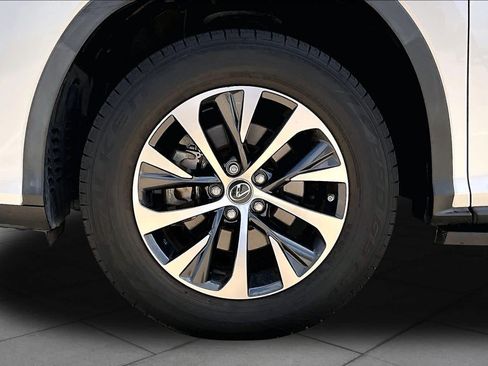 Used 2022 Lexus RX 350L FWD w/ Premium Package image 11