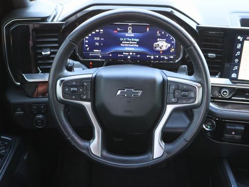 Used 2024 Chevrolet Silverado 1500 LT Trail Boss w/ LT Trail Boss Premium Package image 13