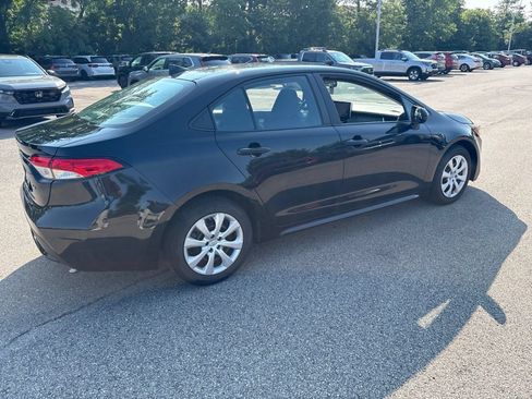 Used 2021 Toyota Corolla LE FWD image 19