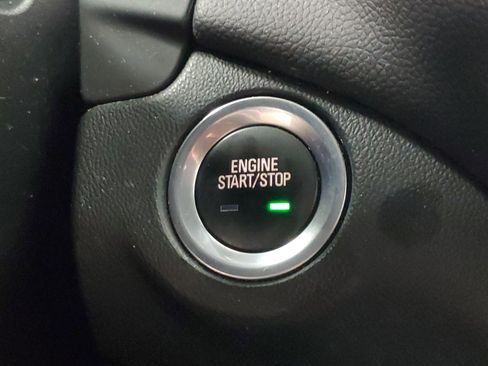 Used 2021 Chevrolet Equinox LT FWD image 30