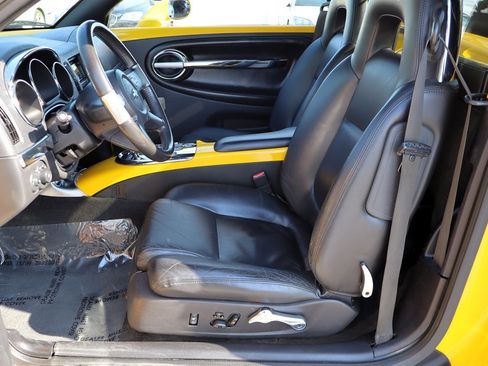 Used 2003 Chevrolet SSR w/ Preferred Equipment Group image 36