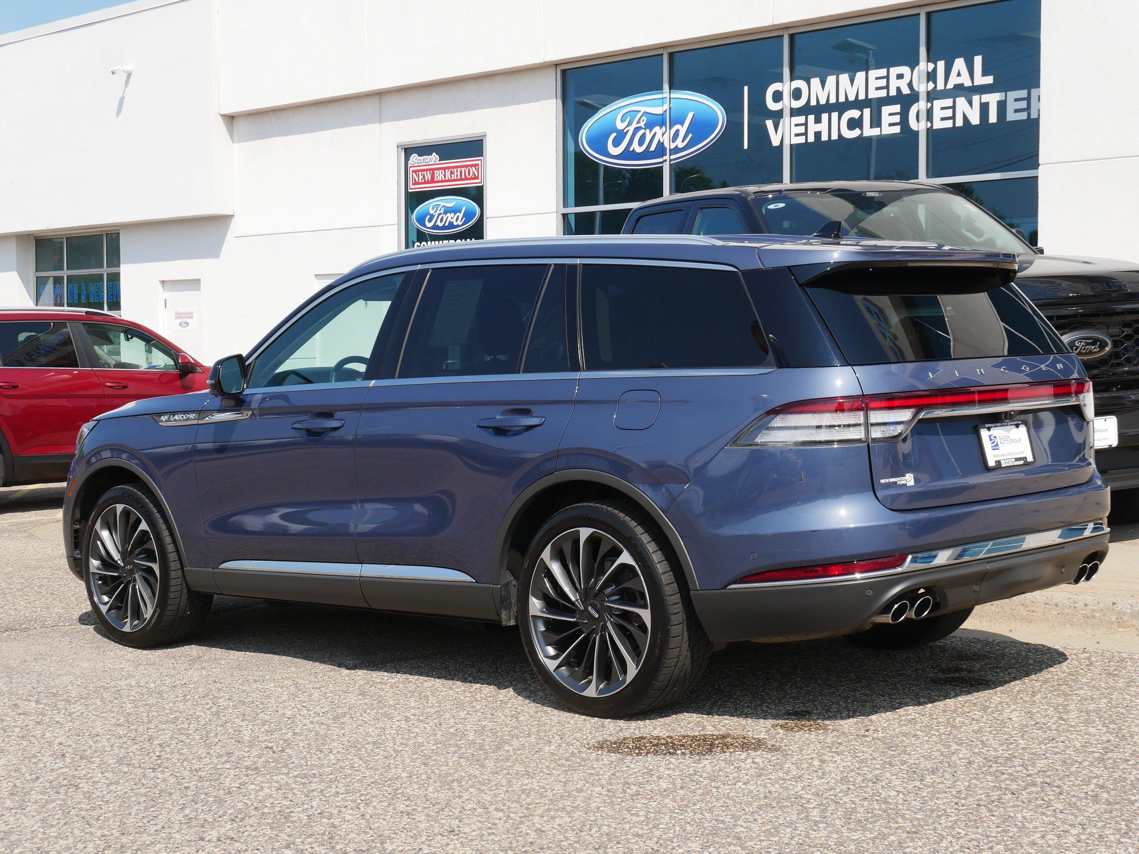 Used 2021 Lincoln Aviator Reserve w/ Equipment Group 201A AWD/4WD image 27