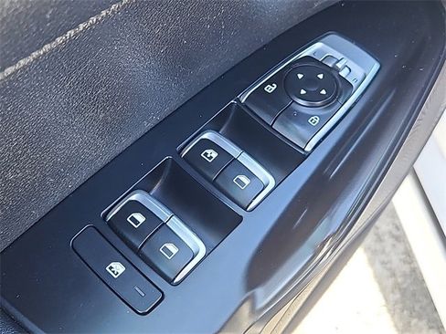 Used 2022 Kia K5 LXS image 22