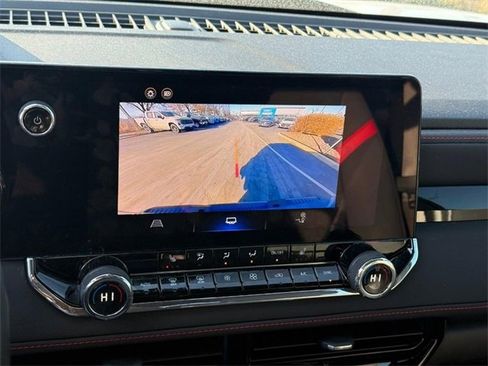 Used 2023 Chevrolet Colorado Z71 w/ Z71 Convenience Package 2 image 24