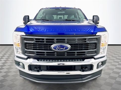 New 2026 Ford F250 XL w/ XL Chrome Package image 2