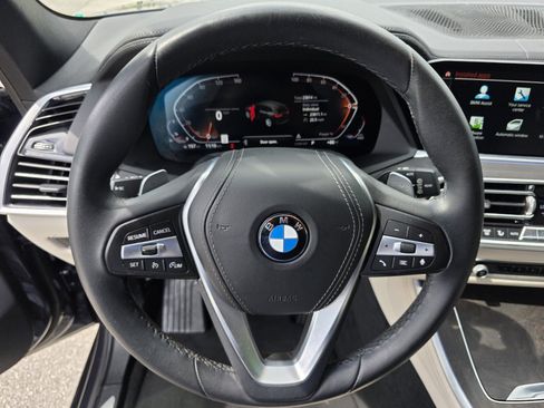 Used 2022 BMW X5 xDrive40i w/ Premium Package AWD/4WD image 18