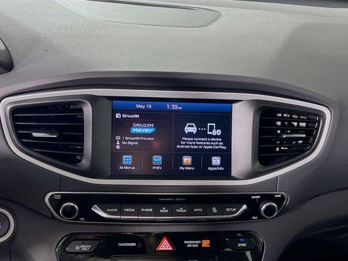 Used 2019 Hyundai Ioniq Plug-In Hybrid FWD image 15