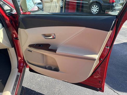 Used 2009 Toyota Venza AWD image 12