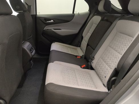 Used 2024 Chevrolet Equinox LS w/ LS Convenience Package image 18