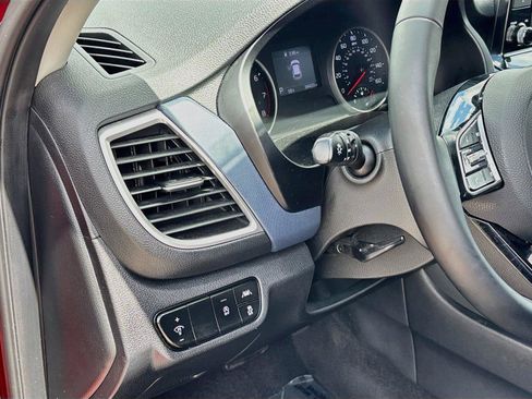 Used 2021 Kia Seltos S FWD image 10