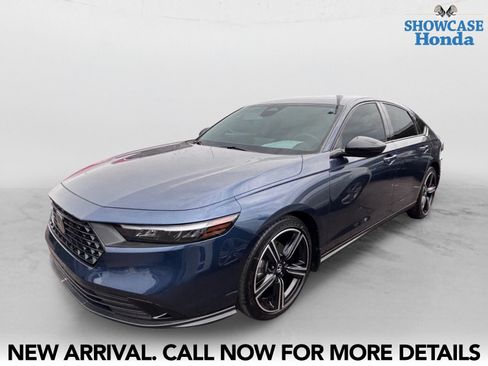 Used 2025 Honda Accord SE image 2