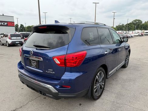 Used 2019 Nissan Pathfinder Platinum AWD/4WD image 3