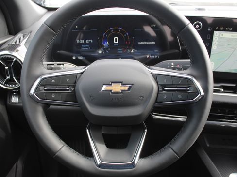 New 2026 Chevrolet Equinox LT image 11