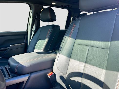 Used 2024 Nissan Titan PRO-4X w/ Pro-4x Convenience Package image 21