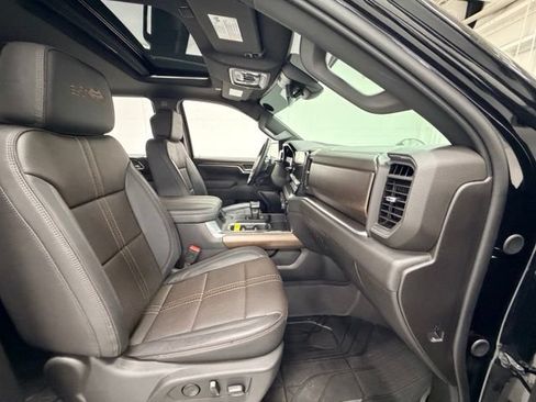Certified 2026 Chevrolet Silverado 1500 High Country w/ High Country Premium Package AWD/4WD image 32