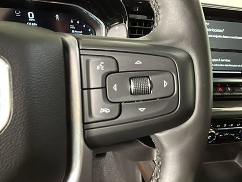 Used 2023 GMC Sierra 1500 SLT w/ SLT Convenience Package AWD/4WD image 16