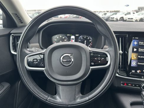 Used 2018 Volvo V90 T5 Cross Country w/ Plus Package image 10