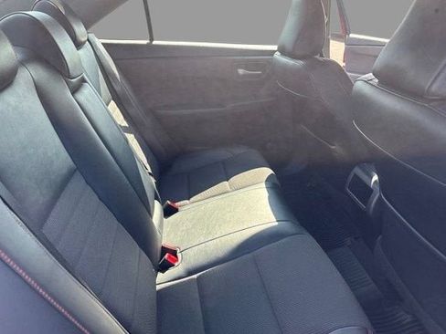 Used 2016 Toyota Camry SE FWD image 10