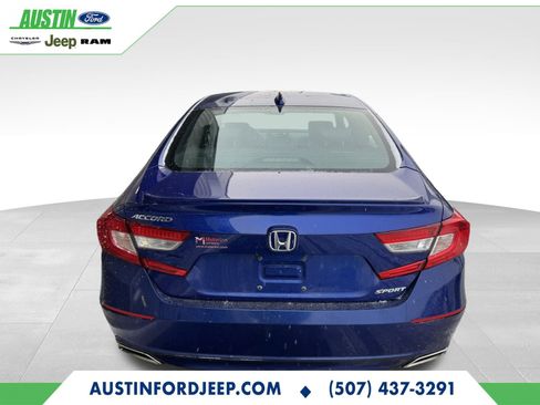 Used 2018 Honda Accord Sport image 4