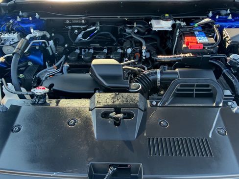 Used 2024 Honda CR-V LX image 8