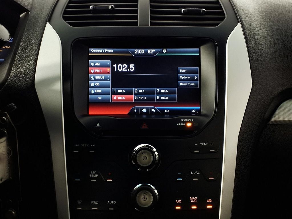 Used 2012 Ford Explorer XLT FWD image 22