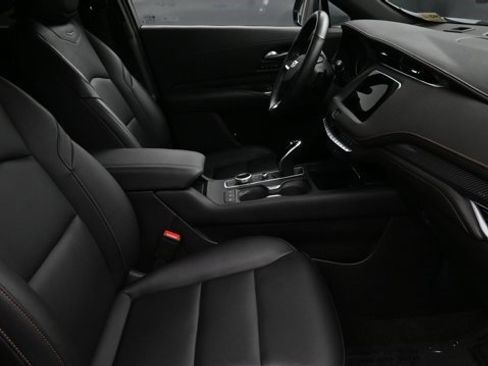 Certified 2023 Cadillac XT4 Sport FWD image 3