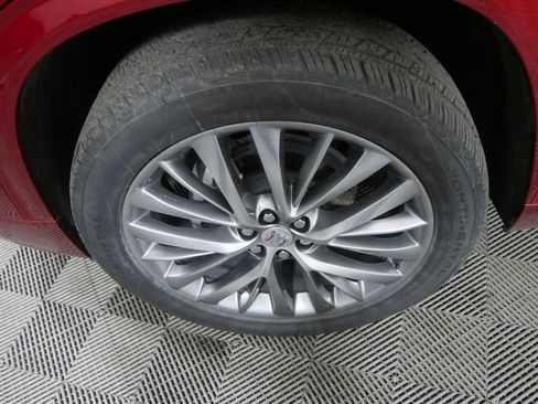 Used 2025 Buick Enclave Avenir w/ Trailering Package, 5000 lbs. AWD/4WD image 11