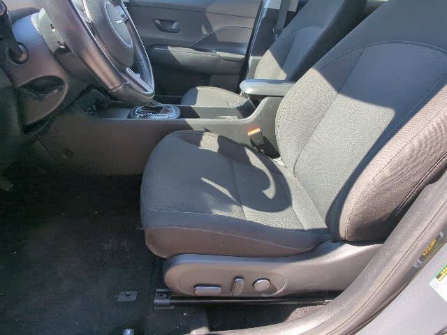 Used 2025 Hyundai Kona SEL FWD image 10
