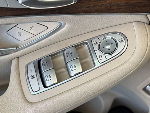 Used 2022 Mercedes-Benz GLC 300 image 15