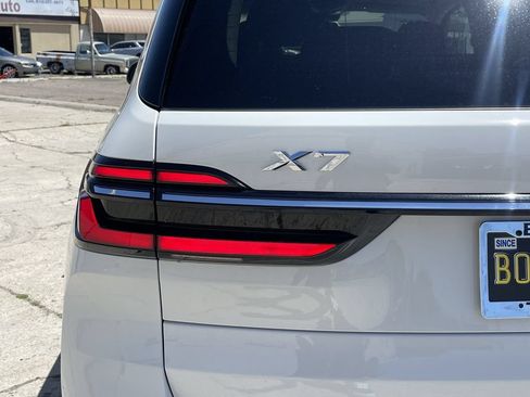 Used 2024 BMW X7 xDrive40i AWD/4WD image 32
