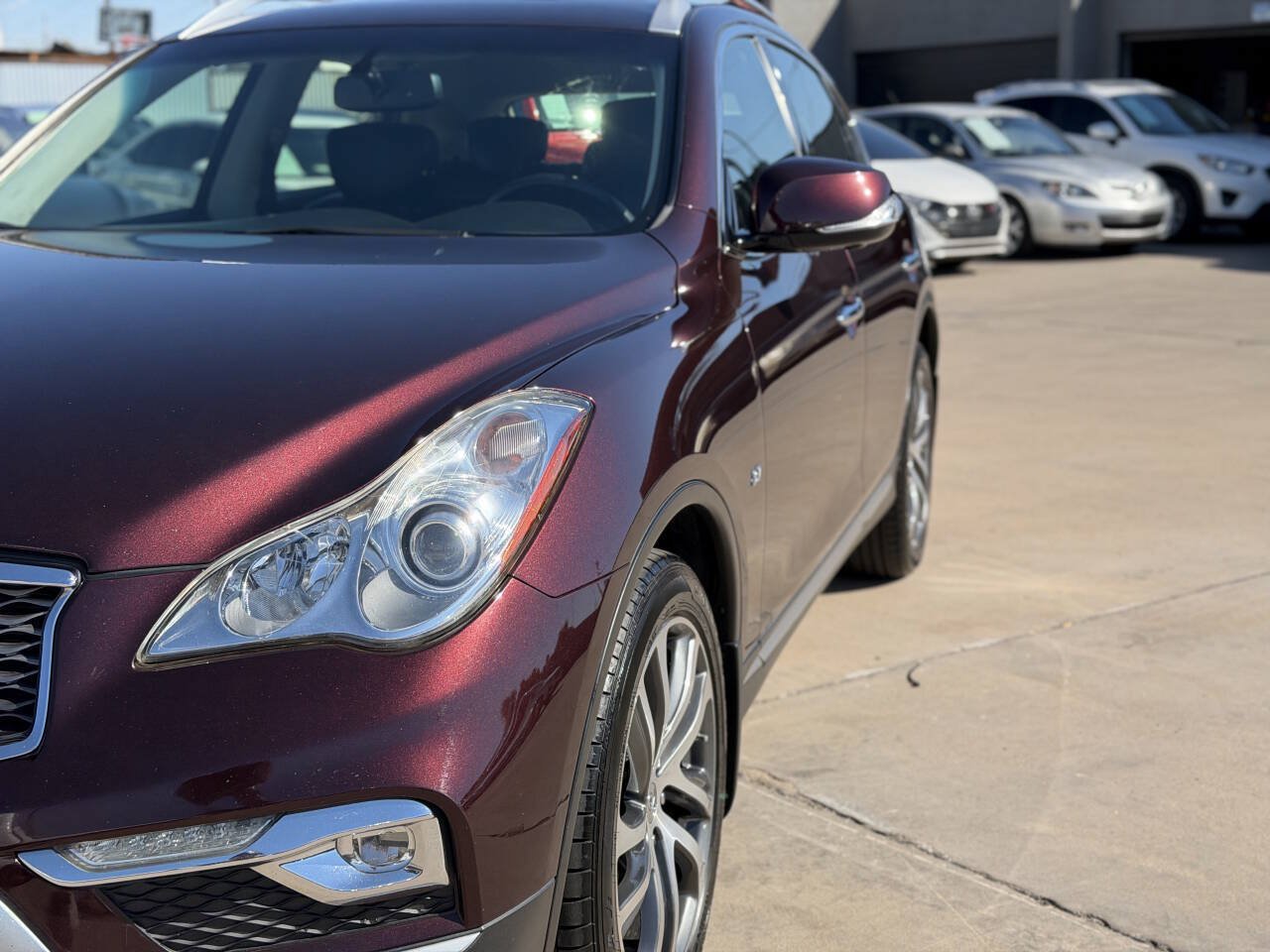 Used 2017 INFINITI QX50 AWD w/ Deluxe Touring Package image 14