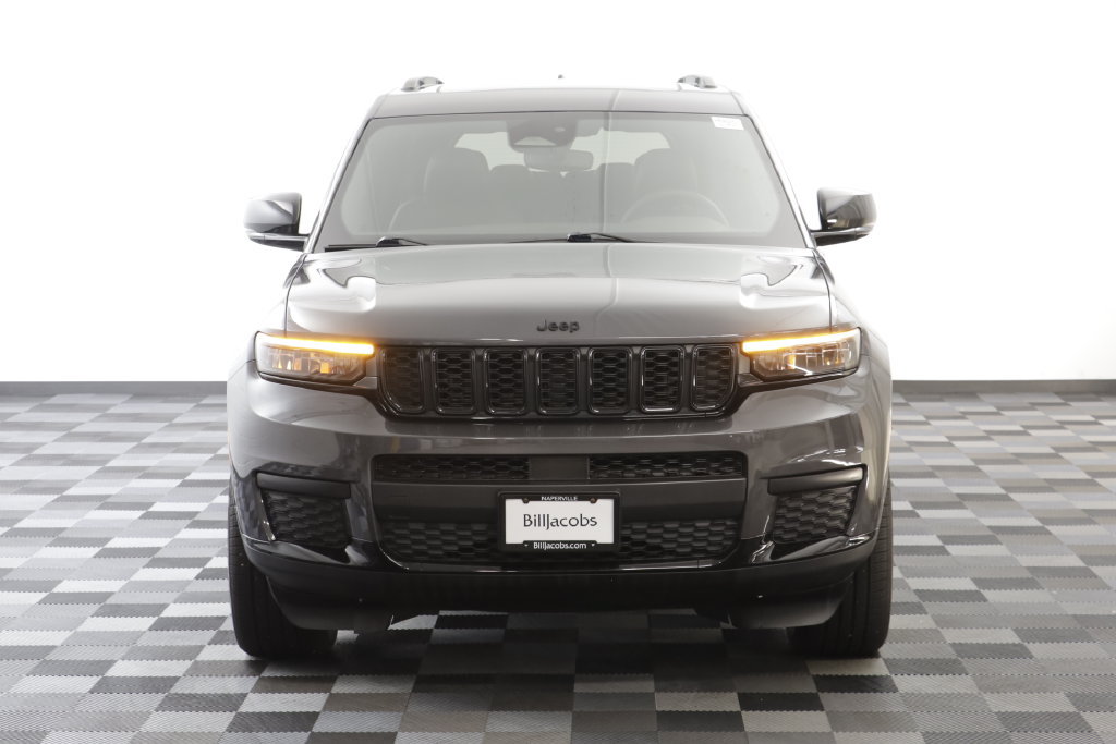 Used 2023 Jeep Grand Cherokee L Altitude AWD/4WD image 23