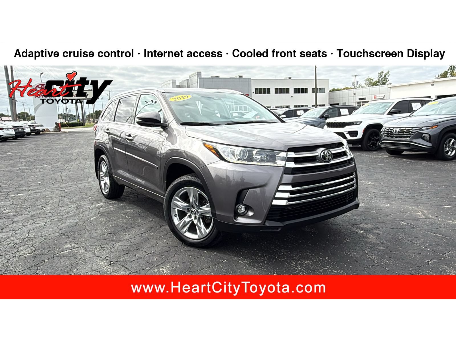 Used 2019 Toyota Highlander Limited AWD/4WD image 1