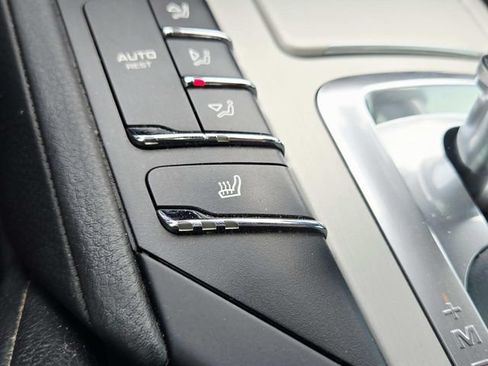 Used 2014 Porsche Cayenne GTS AWD/4WD image 17