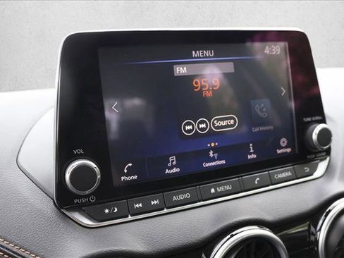 Used 2021 Nissan Sentra SR FWD image 17