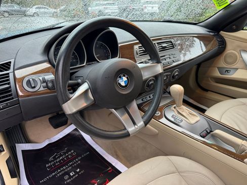 Used 2003 BMW Z4 2.5i image 28