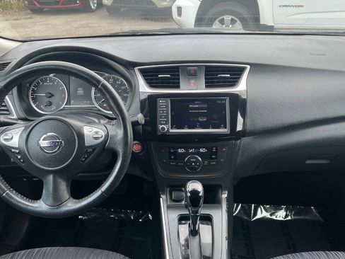 Used 2019 Nissan Sentra SV FWD image 9