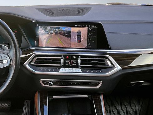 Used 2023 BMW X5 xDrive40i w/ Premium Package image 9