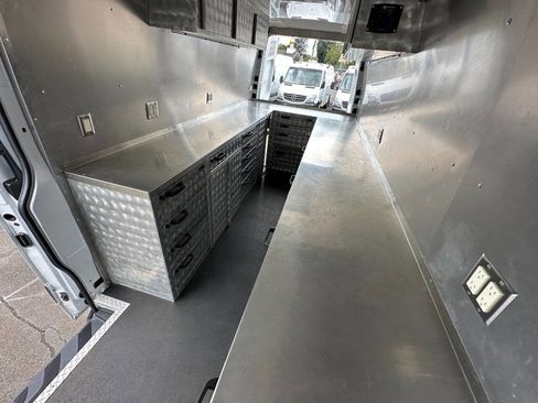Used 2019 Mercedes-Benz Sprinter 4x4 170 image 21