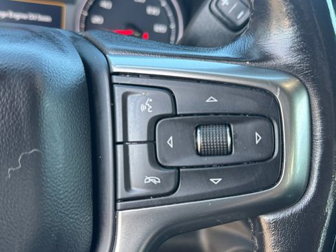 Used 2022 Chevrolet Silverado 1500 LT w/ Z71 Off-Road Package image 19