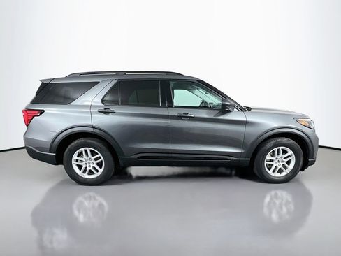 Used 2026 Ford Explorer Active AWD/4WD image 11