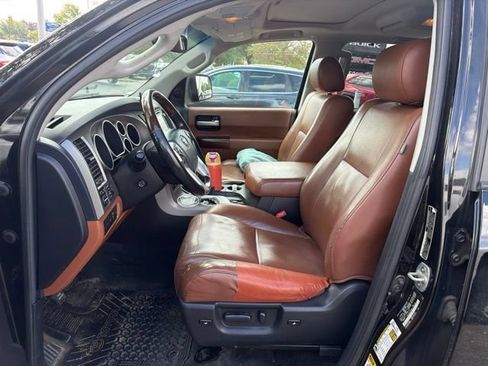Used 2014 Toyota Sequoia Platinum AWD/4WD image 3