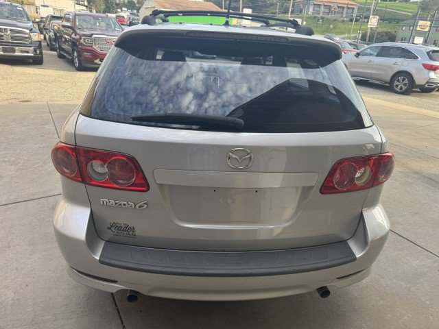 Used 2005 MAZDA MAZDA6 s Sport w/ Bose Audio & Moonroof Pkg FWD image 4