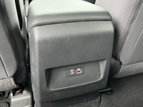 Used 2023 Nissan Frontier SV image 15