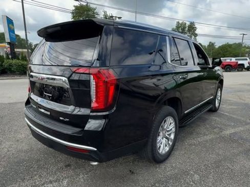 Used 2023 GMC Yukon SLT AWD/4WD image 8