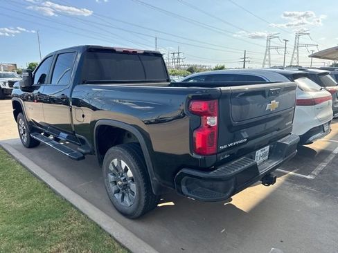 Used 2024 Chevrolet Silverado 2500 Custom w/ Custom Value Package AWD/4WD image 10