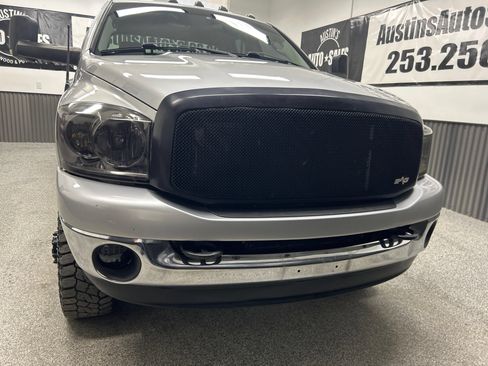 Used 2007 Dodge Ram 3500 Truck SLT w/ Quad Cab Big Horn Value Group AWD/4WD image 2