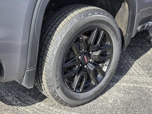 Used 2022 GMC Sierra 1500 Elevation AWD/4WD image 9