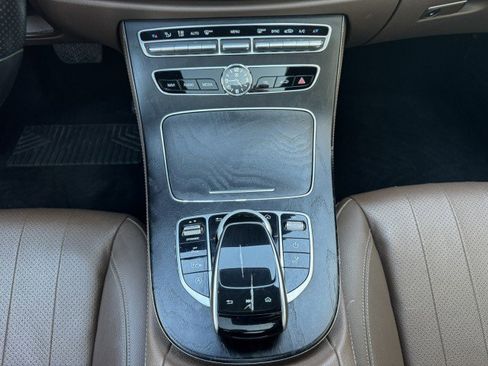 Used 2018 Mercedes-Benz E 400 4MATIC Wagon image 32