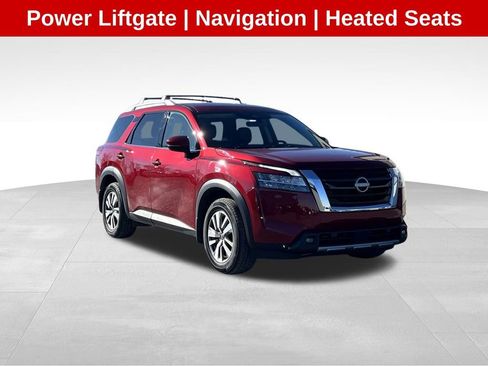 Used 2023 Nissan Pathfinder SL image 1